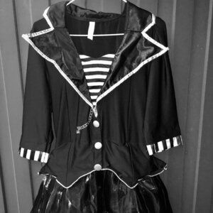 Mad Hatter Alice in Wonderland Dress by Amscan Adult One-size Halloween Costume